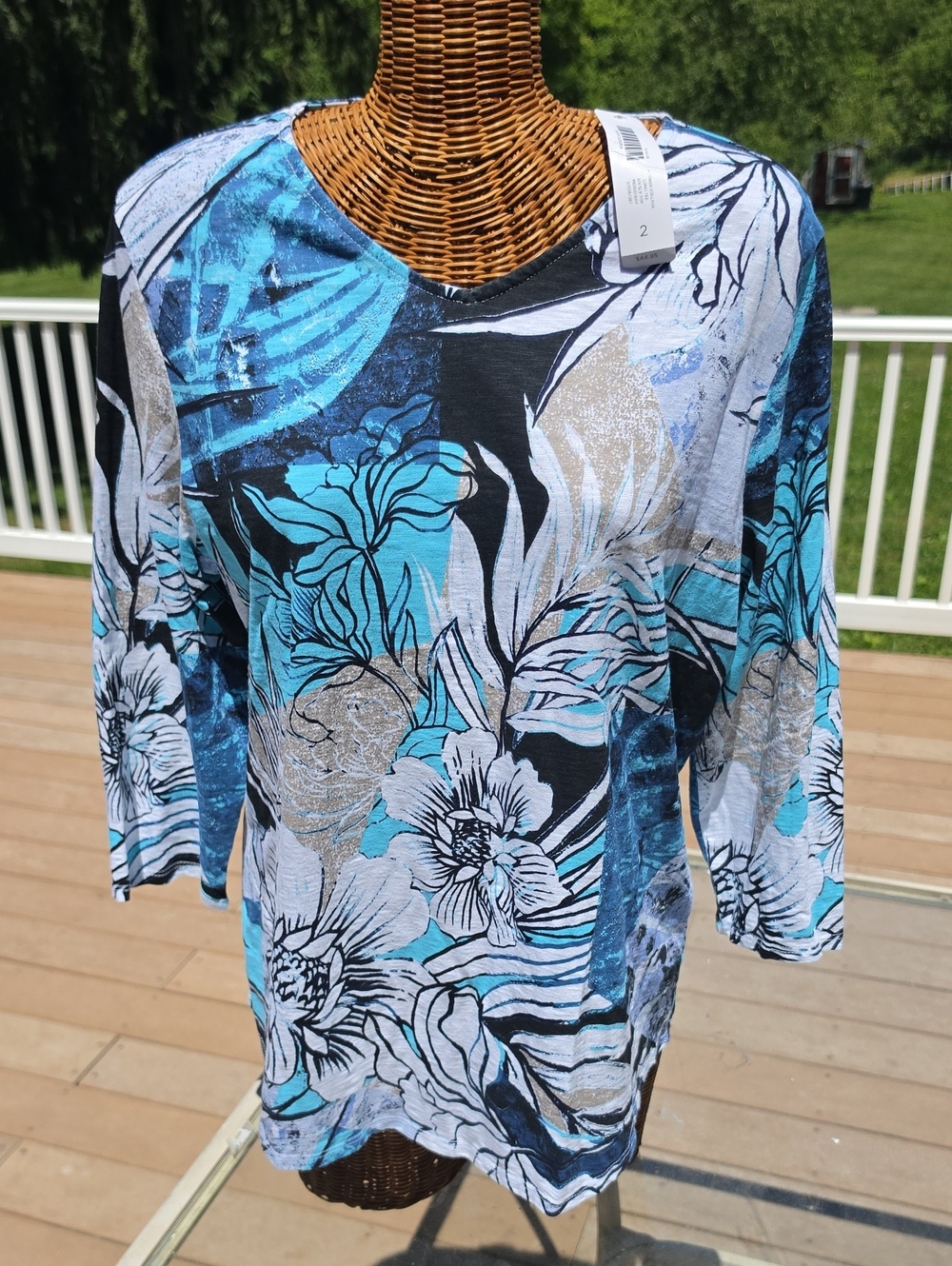 NWT Chico's Teal, Black & White Floral V-Neck Long Sleeve Top